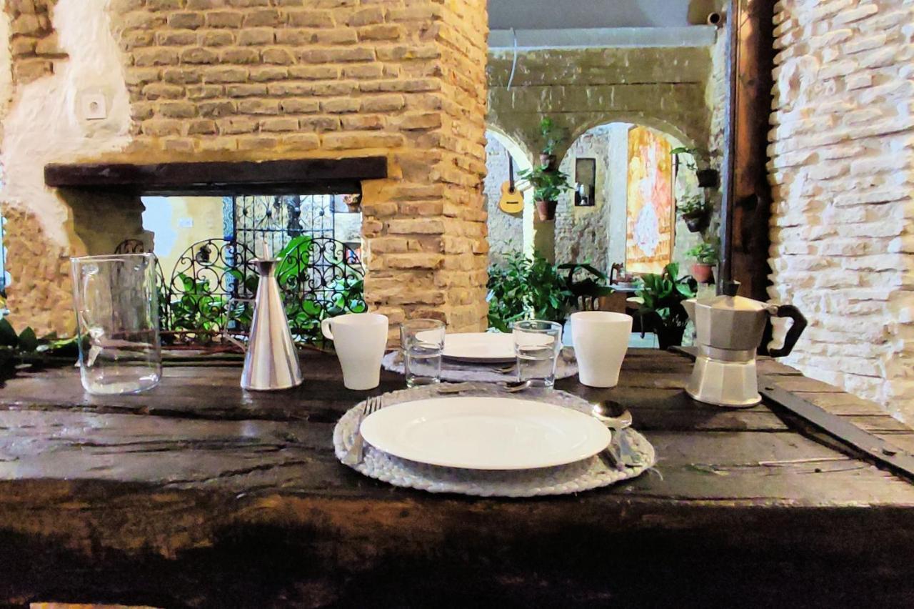 Dona Ines Barrio Santacruz Seville